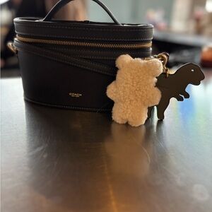 Meet your Posher, Beachyphoto